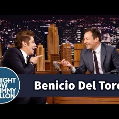 O Benicio Del Toro έσπασε τον καρπό του όταν ο Tommy Lee Jones έπεσε πάνω του