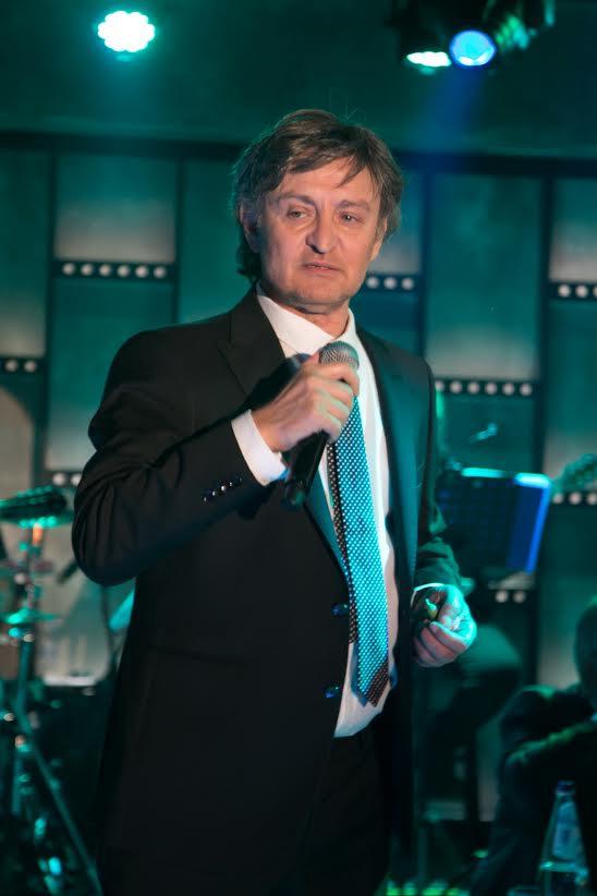 Νίκος Νομικός