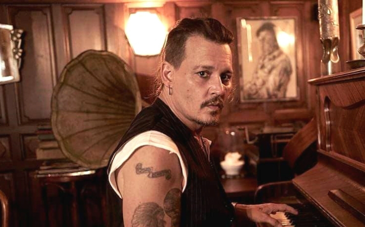 Johnny Depp για Amber Heard: «Με κατάντησε από Σταχτοπούτα... Κουασιμόδο»