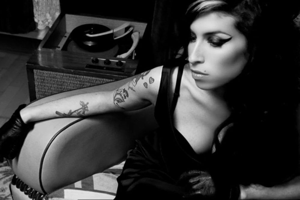 «Back to Black» - Πρώτο trailer του νέου ντοκιμαντέρ για την Amy Winehouse