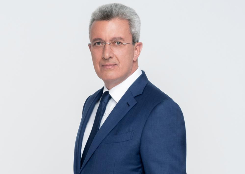 Ο Νίκος Χατζηνικολάου απόψε, στην παρουσίαση του κεντρικού δελτίου ειδήσεων του ΑΝΤ1 