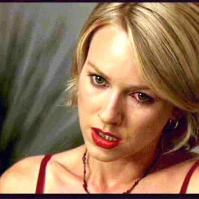 Δείτε τη Naomi Watts σε καυτή ερωτική σκηνή!