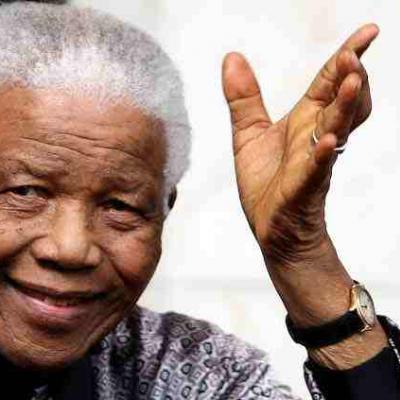Πέθανε ο πρώτος μαύρος πρόεδρος της Νότιας Αφρικής Νέλσον Μαντέλα