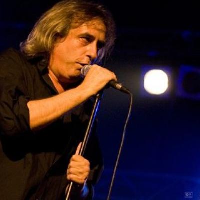 Ποιο ήταν το μήνυμα του Γιάννη Αγγελάκα για τον φασισμό;