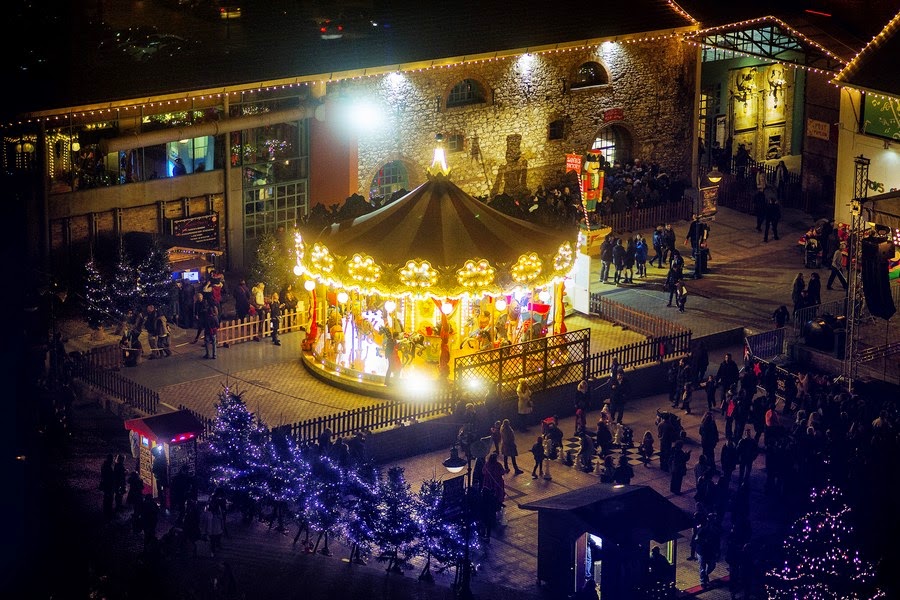 Η Αρετή Κοσμίδου ''ανοίγει'' το The Christmas Factory το Σάββατο 29 Νοεμβρίου στην Αθήνα! Ποιά θα το παρουσιάσει;