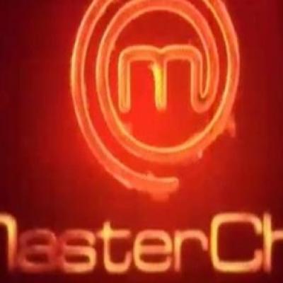 Παρουσιαστής εκπομπής ένας Master Chef(όχι ο Πετρετζίκης)!