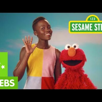 Η Lupita Nyong’o βρέθηκε στη Sesame Street