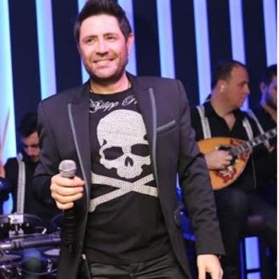Λαμπερή πρεμιέρα για το Γιάννη Τάσσιο με επώνυμες παρουσίες!