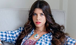 Demy: Τι απάντησε για τις φήμες που τη θέλουν ζευγάρι με τον Ντένη Μακρή;