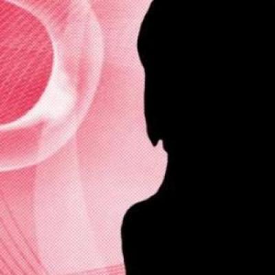 «Υποχρέωσα τον γιο μου να κυκλοφορεί με προφυλακτικά»