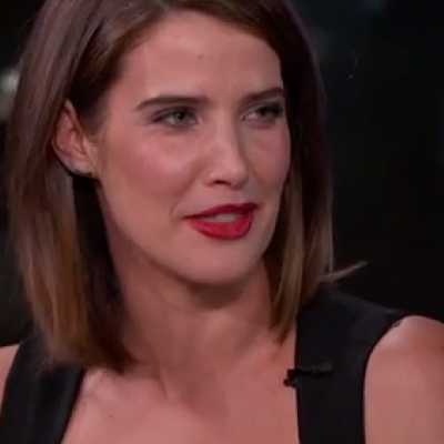 H Cobie Smulders άλλαξε στο αυτοκίνητο για τη πρεμιέρα των Avengers!