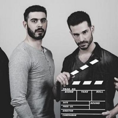 Στα Σκοτεινά 