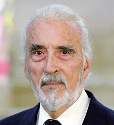 Πέθανε ο θρυλικός ηθοποιός Christopher Lee