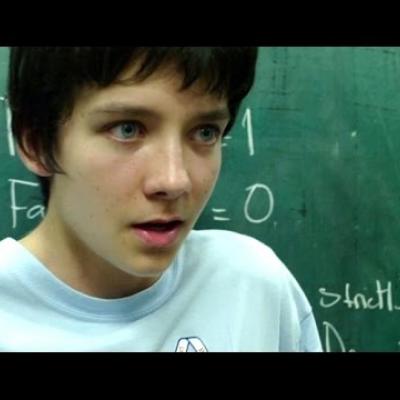 Ο Asa Butterfield είναι ιδιοφυΐα στο trailer του «A Brilliant Young Mind»