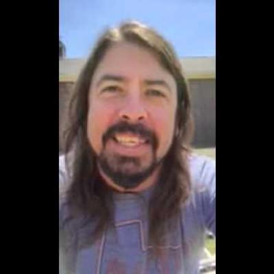 Οι Foo Fighters απάντησαν στο βιντεο με τους 1000 μουσικούς!