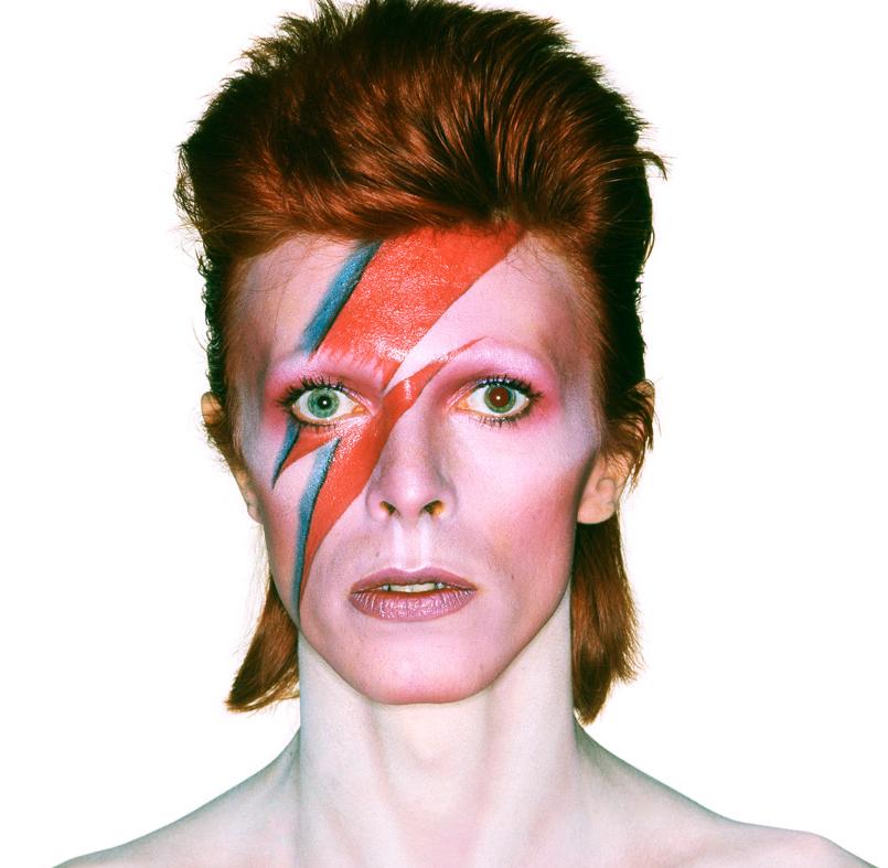 Πέθανε ο David Bowie (Αφιέρωμα: Φωτογραφίες - Video)