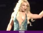 Tο sexy ατύχημα της Britney Spears στη σκηνή