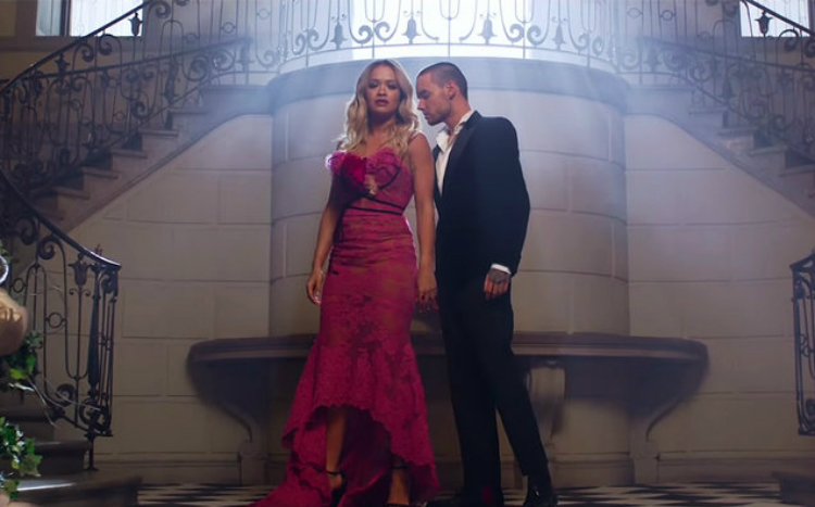 Αυτό είναι το πρώτο single από το soundtrack του Fifty Shades Freed