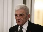 Σύμφωνo συμβίωσης υπέγραψε ο Μπουτάρης – Δείτε την κατά 30 χρόνια νεότερη σύντροφό του