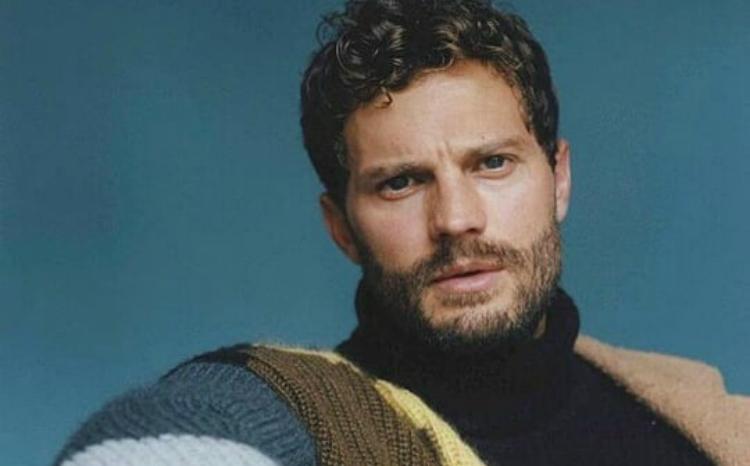 O Jamie Dornan μας μαθαίνει Ιρλανδικά