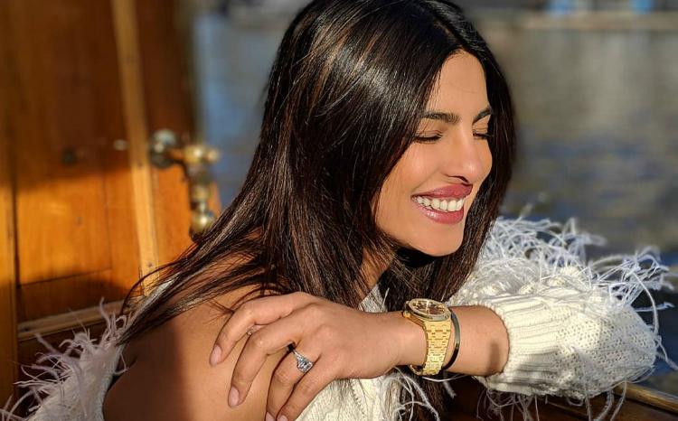 H Priyanka Chopra ανεβάζει φωτογραφίες από το bachelorette πάρτι της