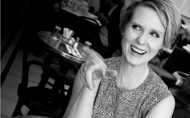 Η Cynthia Nixon βάζει υποψηφιότητα για κυβερνήτρια