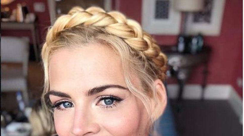 Η ηθοποιός Busy Philipps νοσηλεύθηκε γιατί «έκαψε» τα μάτια της