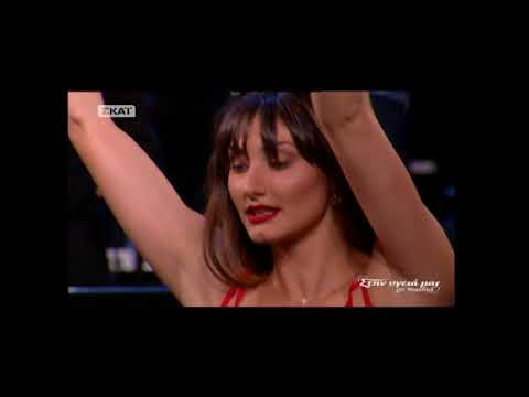 Ευαγγελία Πλατανιώτη και Ματθίλδη Μαγγίρα χορεύουν τσιφτετέλι