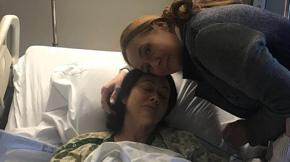 Τη μάχη με τον καρκίνο δίνει η Shannen Doherty: Το συγκινητικό μήνυμα για τη μητέρα της