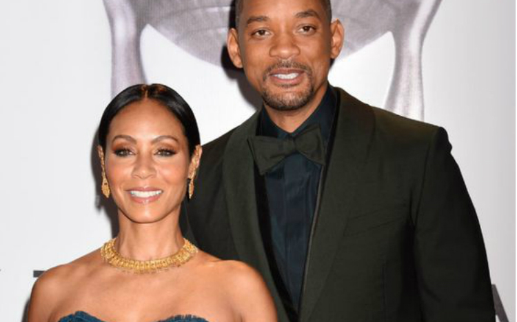 O Will Smith…. σχολιάζει το σύνολο της γυναίκας του