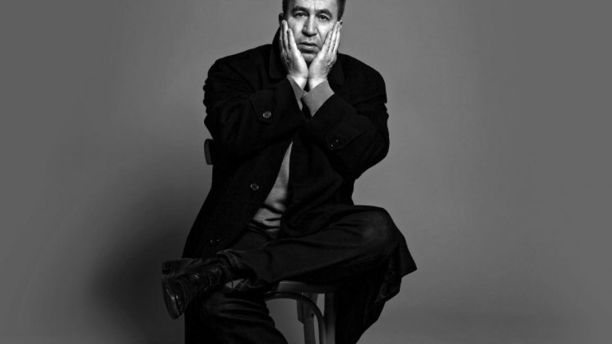 Θάνος Αλεξανδρής: «Τα χρόνια που πέρασα στα σκυλάδικα ήταν η ωραιότερη περίοδος της ζωής μου»