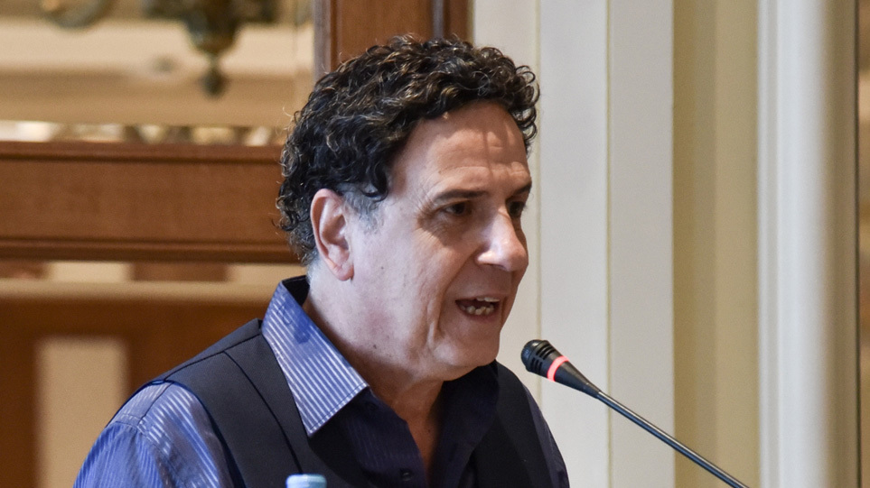 Χάρης Ρώμας για Βίκυ Πρωτογεράκη: «Εχουμε παίξει μαζί κάποτε και δεν της έδειξα το μόριο μου» 