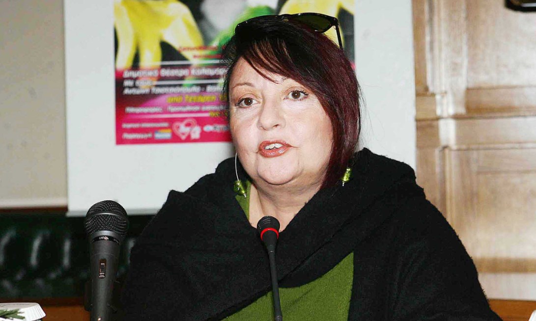 H Μίρκα Παπακωνσταντίνου υπέρ Κιμούλη: «Καλά έκανε... δεν με αφορούν οι αντιδράσεις»