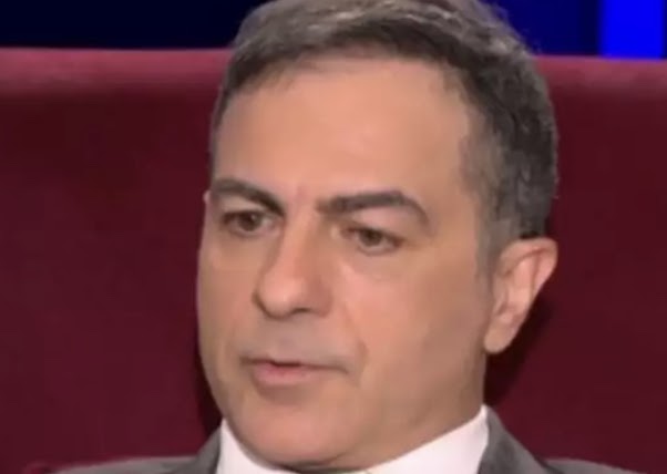 Νεκτάριος Σφυράκης: «Ξίδι σε όσους τα βάζουν με την Άντζελα Δημητρίου»