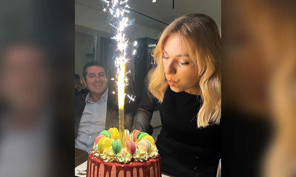 Τα λαμπερά γενέθλια της Τινας Μεσαροπουλου 