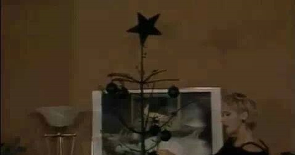 Οταν κάναμε Χριστούγεννα με... επική ελληνική τηλεόραση - Τα 4+1 εορταστικά επεισόδια που έγραψαν ιστορία