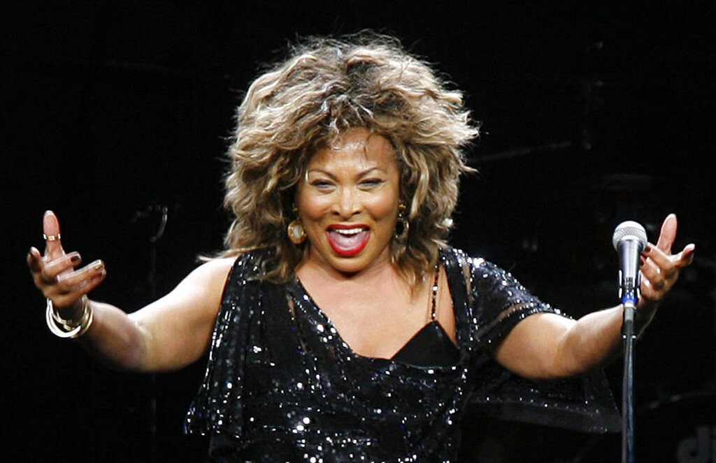 Μικ Τζάγκερ, Νταϊάνα Ρος, Ναόμι Κάμπελ λένε το δικό τους «αντίο» στην Tina Turner