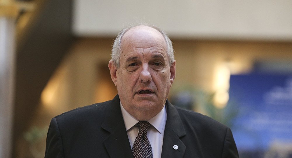Ο Τέρενς Κουίκ επιστρέφει...