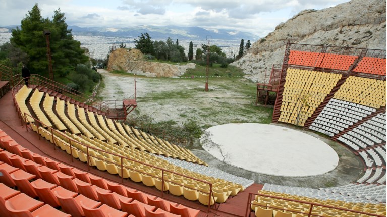 Το ιστορικό Θέατρο Λυκαβηττού ανοίγει ξανά