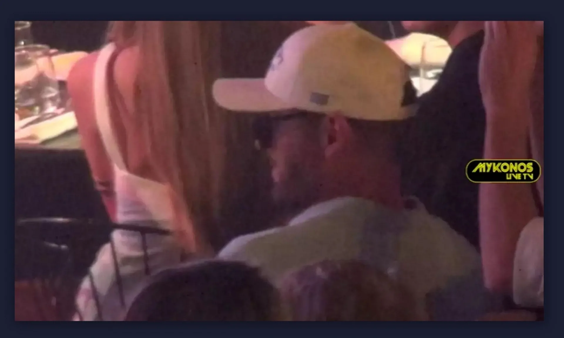 Zac Efron: Καμουφλαρισμένος στη Μύκονο ο διάσημος ηθοποιός