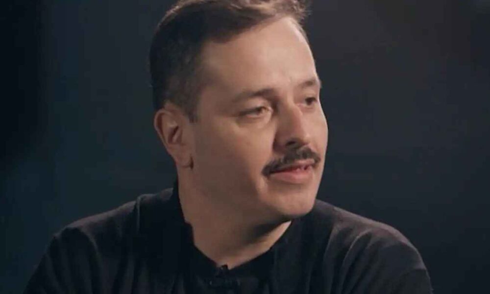 Αλέξανδρος Τσουβέλας: «Στην πρώτη μου παράσταση ήμουν πιωμένος»