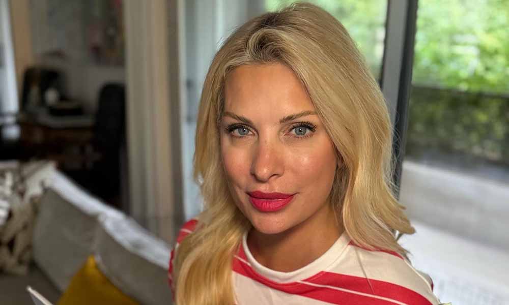 Ελένη Μενεγάκη: Μας δείχνει για πρώτη φορά το νέο σπίτι της στην Κηφισιά