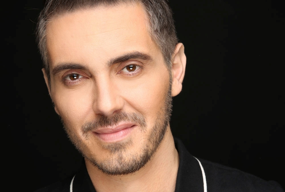 Μιχάλης Χατζηγιάννης: Εκτάκτως στο χειρουργείο - Αναβάλλει τις εμφανίσεις του για λόγους υγείας