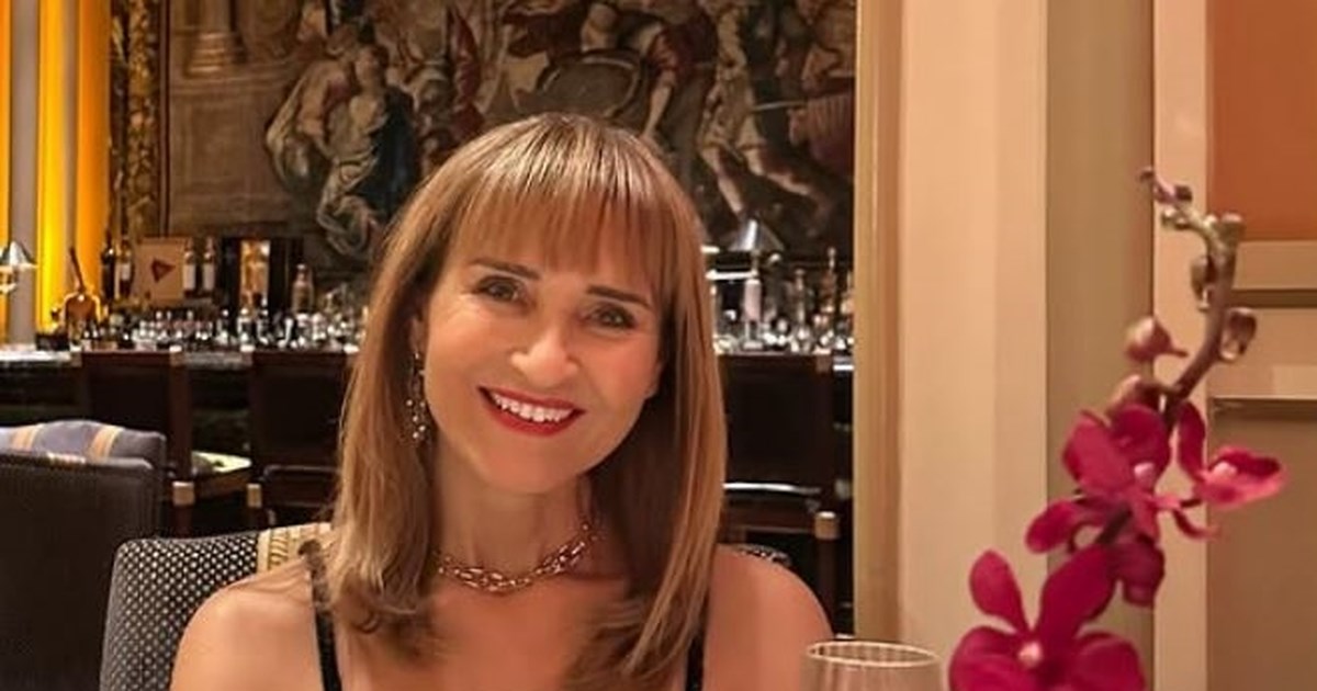 Η Μάρα Ζαχαρέα σε dinner με φίλους - Σε ψαγμένο εστιατόριο πίσω από το Χίλτον