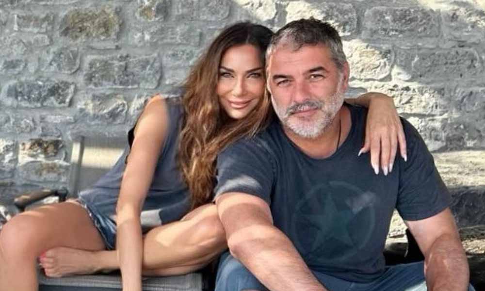 Δέσποινα Βανδή: «Αποκάλυψε» την συγκατοίκηση με τον Μπισμπίκη