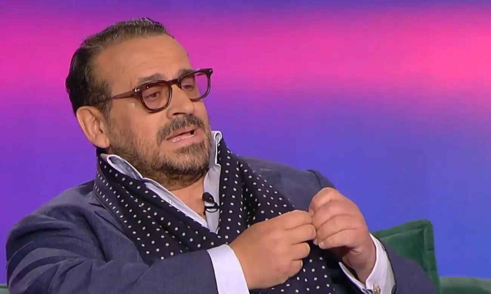 Συγκλονίζει ο Βασίλης Ζούλιας: «Έφυγα από τα χέρια της μητέρας μου και έπεσα στο κενό»
