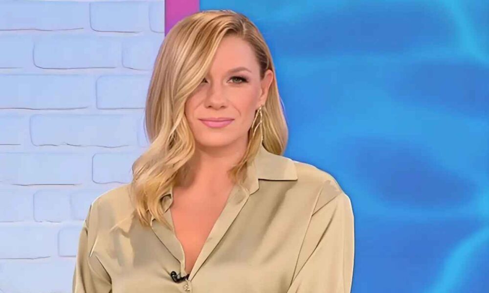 Η Κατερίνα Καραβάτου… χτύπησε τους «Αταίριαστους»!